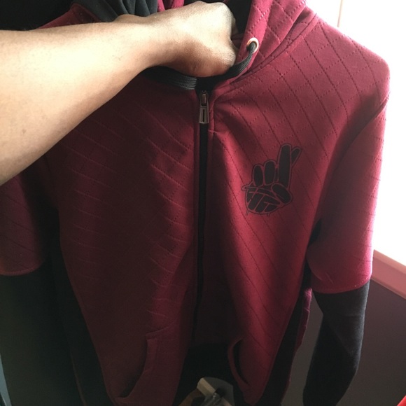 Black and burgundy zip up Hoodie - Picture 1 of 2
